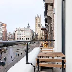 Sleek - Urban Elegance In The Heart Of Appartement
